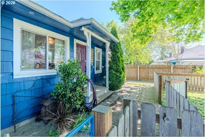 105 NW 13th St, Gresham, OR 97030 - Photo 6