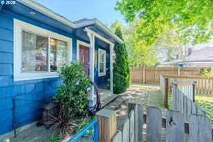 105 NW 13th St, Gresham, OR 97030 - Photo 6