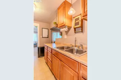 105 NW 13th St, Gresham, OR 97030 - Photo 34
