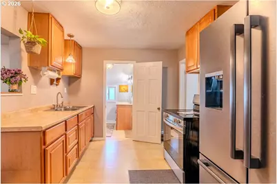 105 NW 13th St, Gresham, OR 97030 - Photo 32