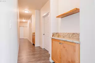 1811 NE Alameda Ave, Roseburg, OR 97470 - Photo 26