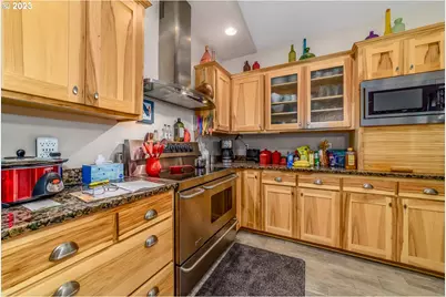 48482 E Meadow Way, Oakridge, OR 97463 - Photo 18