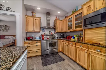 48482 E Meadow Way, Oakridge, OR 97463 - Photo 24