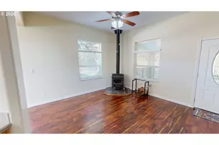 94355 11th St, Gold Beach, OR 97444 - Photo 20