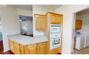 94355 11th St, Gold Beach, OR 97444 - Photo 8