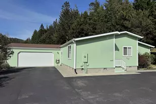 94355 11th St, Gold Beach, OR 97444 - Photo 4
