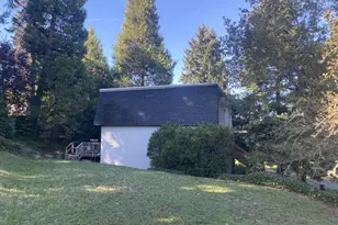 3120 W 19th Ave, Eugene, OR 97405 - Photo 2