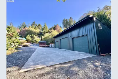 94330 Schreiber Dr, Gold Beach, OR 97444 - Photo 8