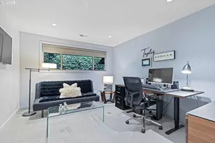 240 Greenridge Dr, Lake Oswego, OR 97035 - Photo 16