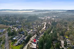 240 Greenridge Dr, Lake Oswego, OR 97035 - Photo 42