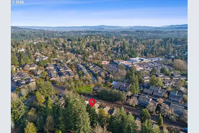 240 Greenridge Dr, Lake Oswego, OR 97035 - Photo 40