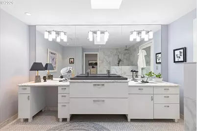 240 Greenridge Dr, Lake Oswego, OR 97035 - Photo 24