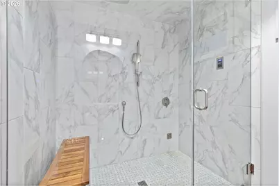 240 Greenridge Dr, Lake Oswego, OR 97035 - Photo 14