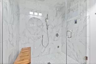 240 Greenridge Dr, Lake Oswego, OR 97035 - Photo 14