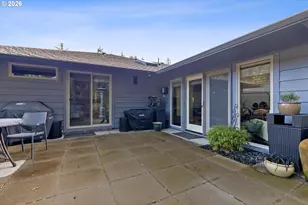 240 Greenridge Dr, Lake Oswego, OR 97035 - Photo 32