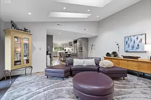 240 Greenridge Dr, Lake Oswego, OR 97035 - Photo 10