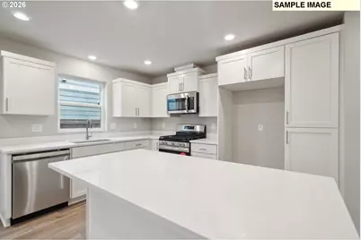 638 Merriott Ln, Woodburn, OR 97071 - Photo 4