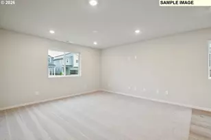 638 Merriott Ln, Woodburn, OR 97071 - Photo 10