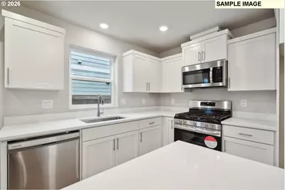 638 Merriott Ln, Woodburn, OR 97071 - Photo 6