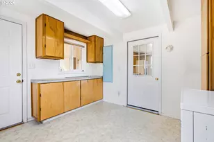 27148 Rowell Hill Rd, Sweet Home, OR 97386 - Photo 14