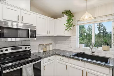 7300 NE 410th St, La Center, WA 98629 - Photo 10