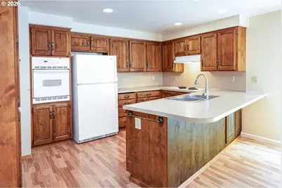 1760 Graham Dr, Eugene, OR 97405 - Photo 18