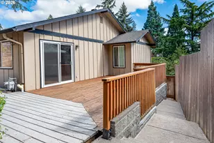 1760 Graham Dr, Eugene, OR 97405 - Photo 32