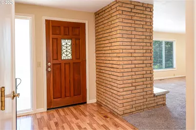 1760 Graham Dr, Eugene, OR 97405 - Photo 6