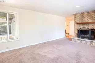 1760 Graham Dr, Eugene, OR 97405 - Photo 10