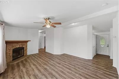 885 Lombard St, North Bend, OR 97459 - Photo 30