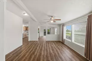 885 Lombard St, North Bend, OR 97459 - Photo 14