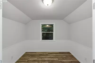 885 Lombard St, North Bend, OR 97459 - Photo 40