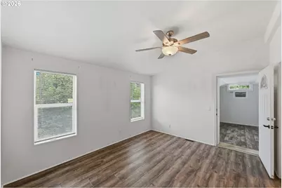885 Lombard St, North Bend, OR 97459 - Photo 24