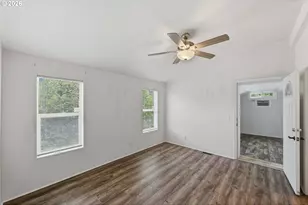 885 Lombard St, North Bend, OR 97459 - Photo 24