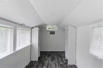 885 Lombard St, North Bend, OR 97459 - Photo 28