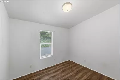 885 Lombard St, North Bend, OR 97459 - Photo 20