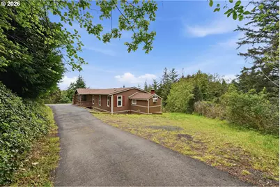 885 Lombard St, North Bend, OR 97459 - Photo 46