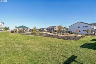 23830 SW Vermillion Dr, Tualatin, OR 97062 - Photo 42