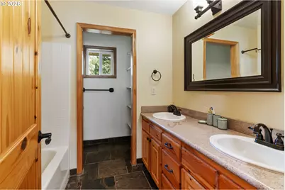 702 NE 367th Ave, Washougal, WA 98671 - Photo 22