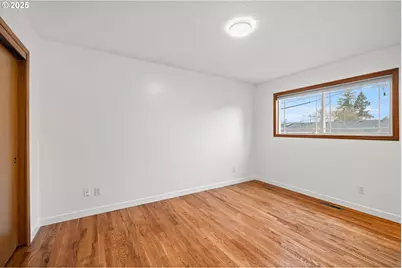 17705 NE Multnomah Dr, Portland, OR 97230 - Photo 24