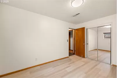 17705 NE Multnomah Dr, Portland, OR 97230 - Photo 34