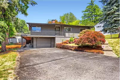 6425 SW Radcliffe St, Portland, OR 97219 - Photo 1