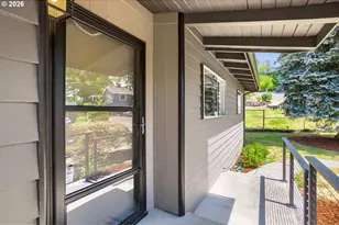 6425 SW Radcliffe St, Portland, OR 97219 - Photo 4