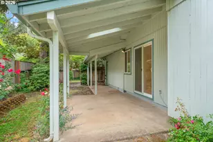 4017 Dillard Rd, Eugene, OR 97405 - Photo 36