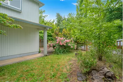 4017 Dillard Rd, Eugene, OR 97405 - Photo 30