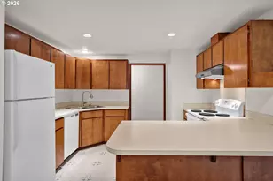 4017 Dillard Rd, Eugene, OR 97405 - Photo 10