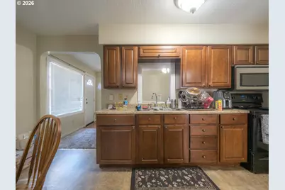 144 S Park St, Carlton, OR 97111 - Photo 26