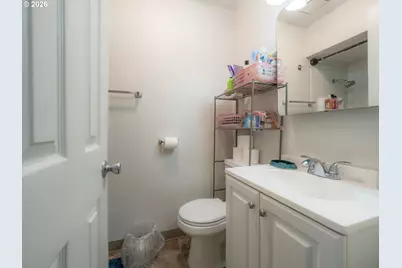144 S Park St, Carlton, OR 97111 - Photo 14