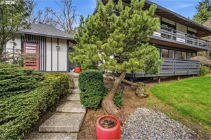 28 Monticello Dr, Lake Oswego, OR 97035 - Photo 4