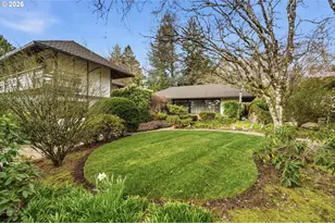 28 Monticello Dr, Lake Oswego, OR 97035 - Photo 2